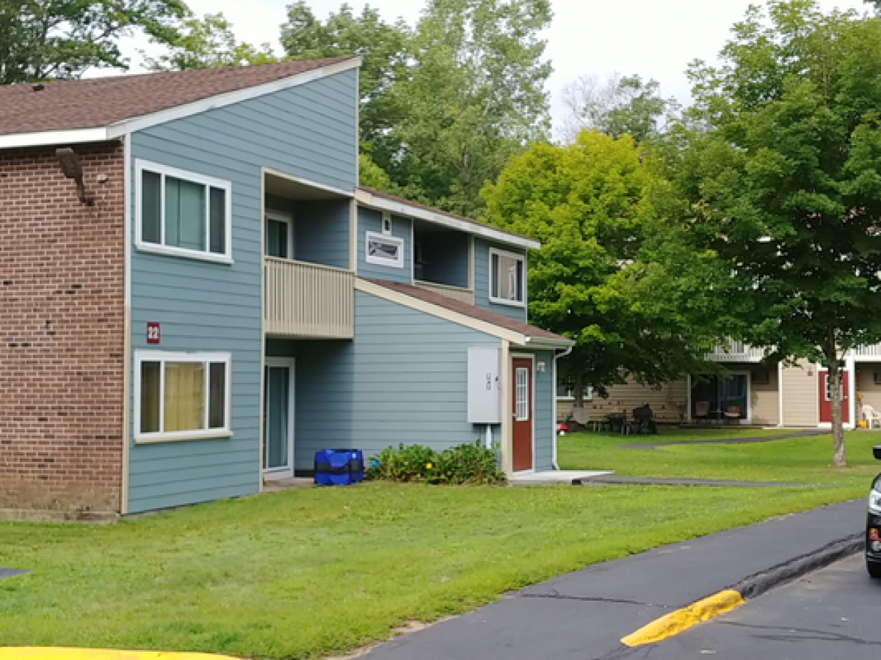 Brookside Terrace Meredith Management